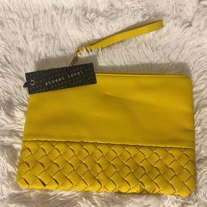 Street Level woven clutch